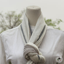 Load image into Gallery viewer, Kaschmir Schal "Kafal" (काफल)