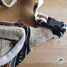 Charger l'image dans la galerie, Bauchtasche "Aaditya" (आदित्य) - Namaste Kids Help Shop