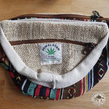 Charger l'image dans la galerie, Bauchtasche "Aaditya" (आदित्य) - Namaste Kids Help Shop