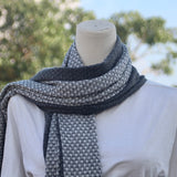 Schal "Tudikhel" (टुडिखेल) – Blau, handgewebt