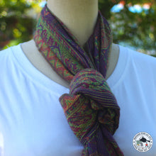 Charger l'image dans la galerie, Seidenschal "Hemja" (हेम्जा)