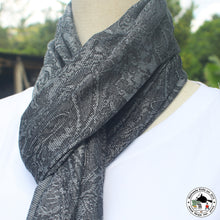 Load image into Gallery viewer, Pashmina Schal "Kakakuli" (कककुली)