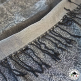 Pashminaschal "Kakakuli" (कककुली) – Grau, handgewebt