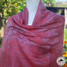 Charger l'image dans la galerie, Seidenschal "Sindoora" (सिन्दूर)