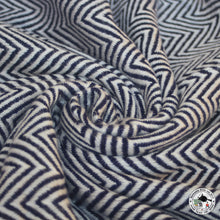 Load image into Gallery viewer, Kaschmir Schal "Bhadrakali" (भद्रकाली)