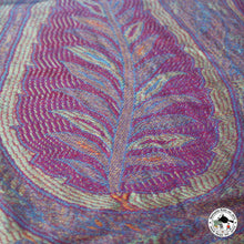 Charger l'image dans la galerie, Seidenschal "Dhulo" (धुलो)