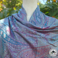 Load image into Gallery viewer, Seidenschal "Chhatra" (छत्र)