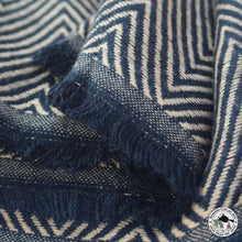 Load image into Gallery viewer, Kaschmir Decke "Khatak" (खाटक)