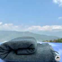 Load image into Gallery viewer, Kaschmir Decke &quot;Tukuche&quot; ( टुकुचे )