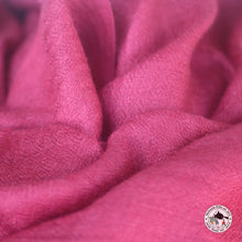 Load image into Gallery viewer, Kaschmir Schal &quot; Raktaful&quot; ( रक्ताफुल)