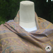 Load image into Gallery viewer, Kaschmir Schal &quot;Patalok&quot; ( पतालोक )