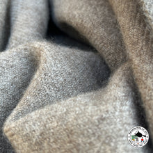 Load image into Gallery viewer, Yakwolldecke "Asura" (असुर)