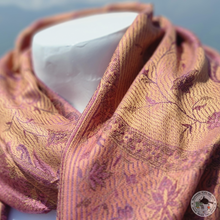 Load image into Gallery viewer, Seidenschal  &quot;Cho Oyu&quot; (चोयु)