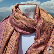 Load image into Gallery viewer, Seidenschal  &quot;Cho Oyu&quot; (चोयु)