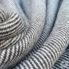 Charger l'image dans la galerie, Kaschmir Decke "Itumbaha" (इटुम्बा)