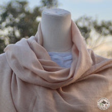 Load image into Gallery viewer, Kaschmir Schal &quot; Sisne&quot; (सिस्ने)