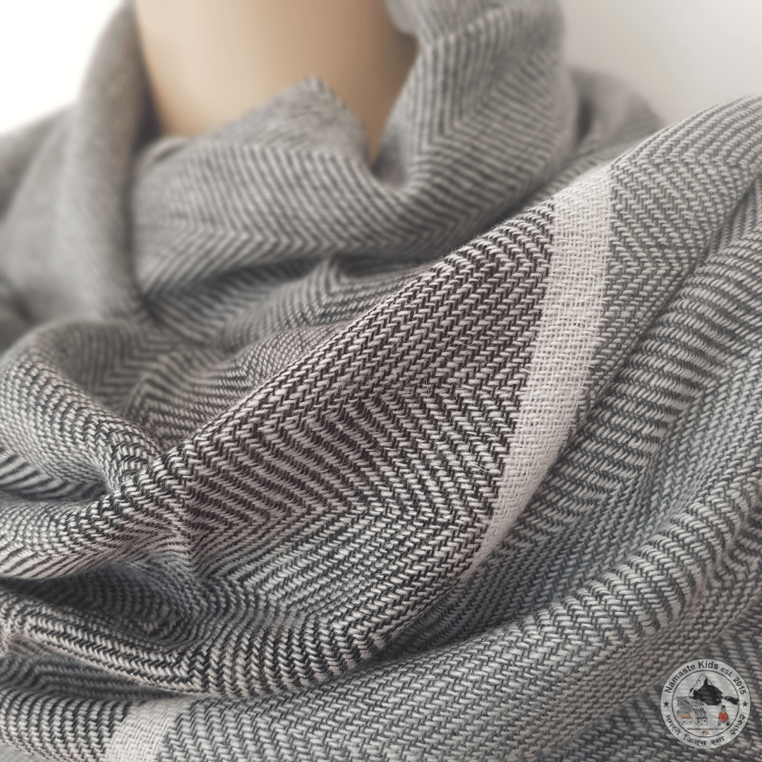 Kaschmir Schal "Chiyabari" (चियाबारी) - Namaste Kids Help Shop