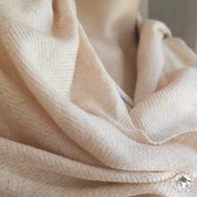 Load image into Gallery viewer, Kaschmir Schal "Mallaj" (मल्लाज)