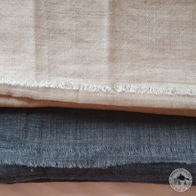 Load image into Gallery viewer, Kaschmir Schal &quot;Kalikot&quot; (काली)