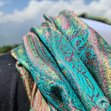 Load image into Gallery viewer, Seidenschal "Cho Polu" (चो पोलु)