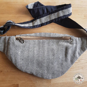 Bauchtasche "Jivan" (जीवन)