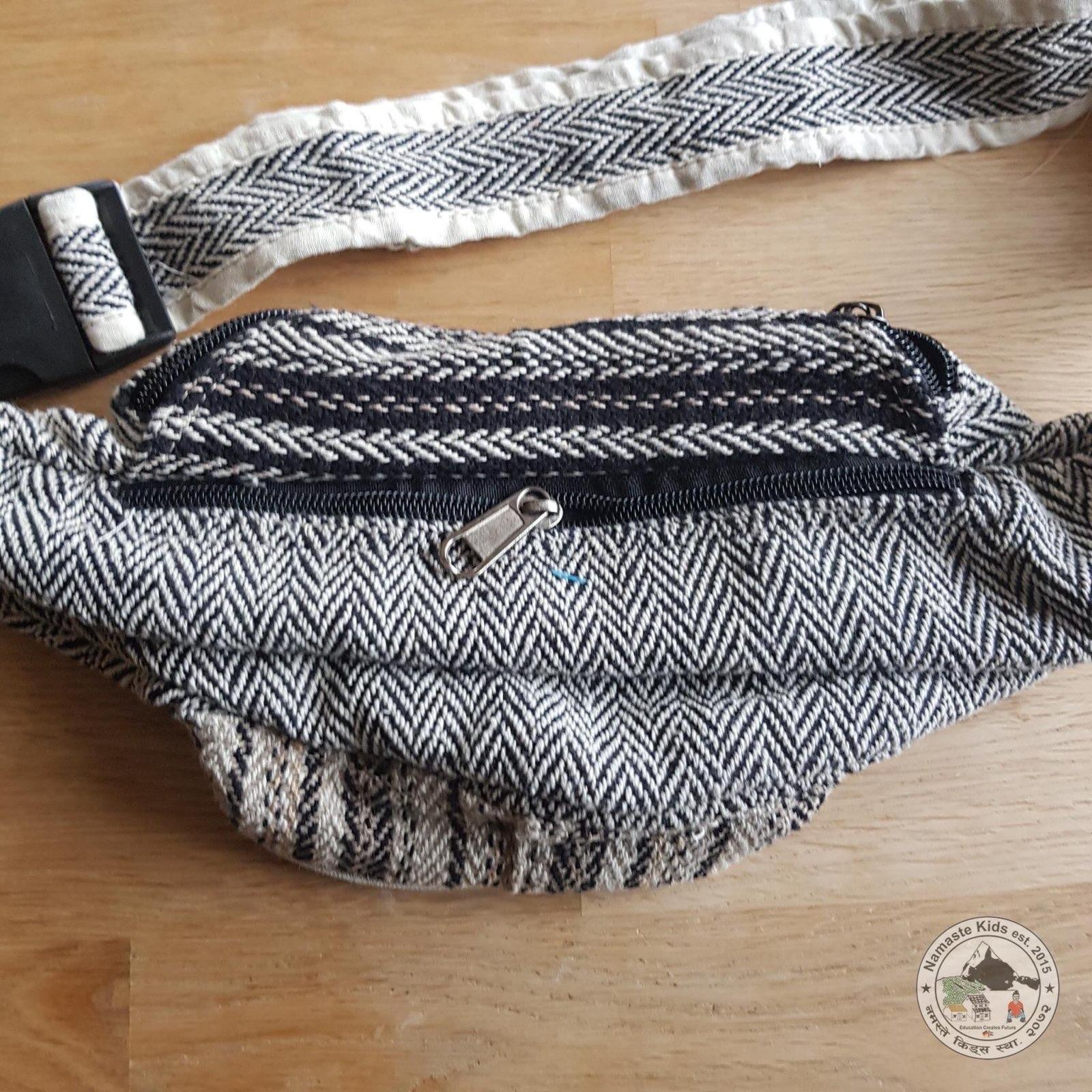 Bauchtasche "Pranik" (प्राणिक) - Namaste Kids Help Shop